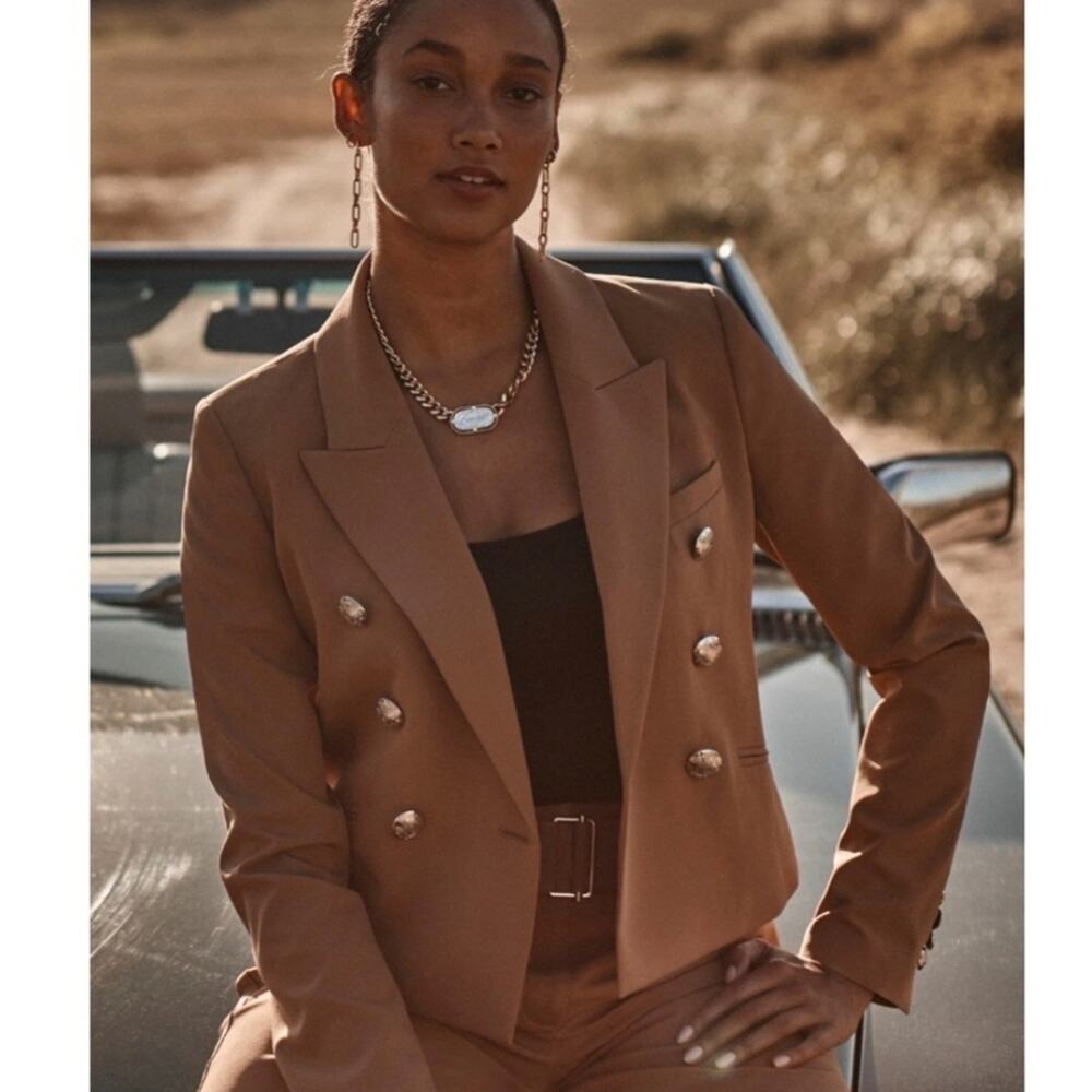 WHBM Studio Double-Breasted Cropped Blazer Toasted Coconut Caramel Tan Jacket 4 - Picture 2 of 15